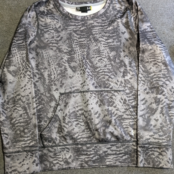 Girls Under Armour YXL pullover sweatshirt gray thumb hole‎ sleeve - Picture 1 of 5